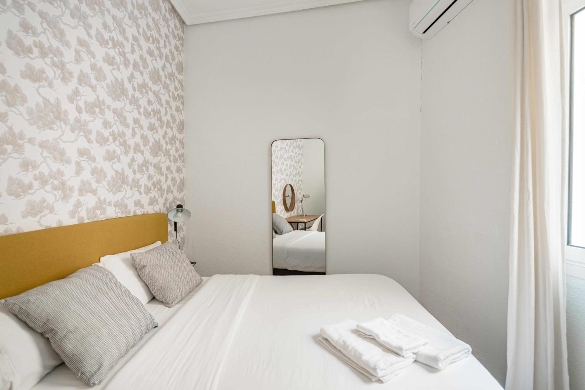 Sol Y Tirso Rooms Madrid Exterior foto