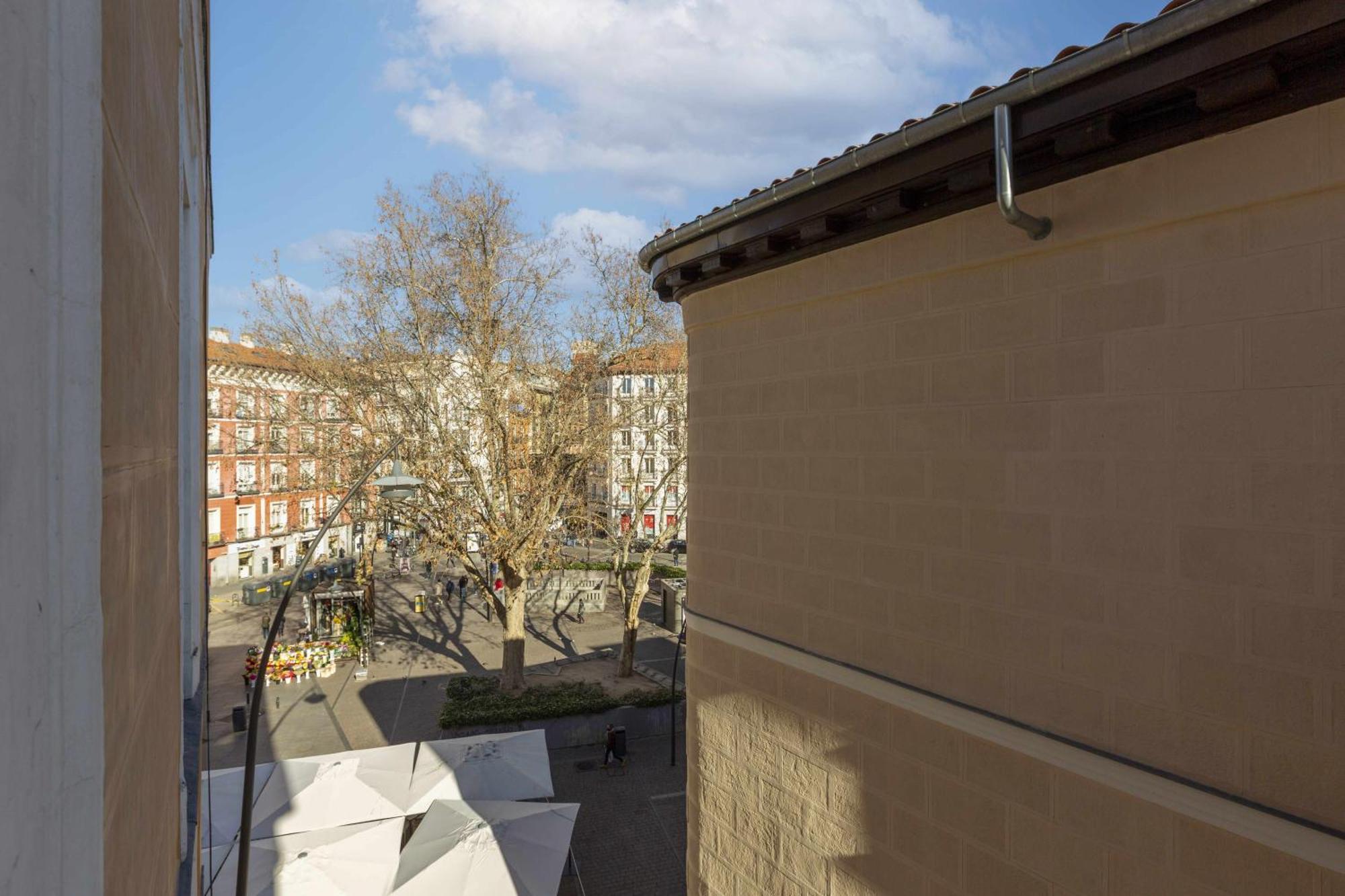 Sol Y Tirso Rooms Madrid Exterior foto