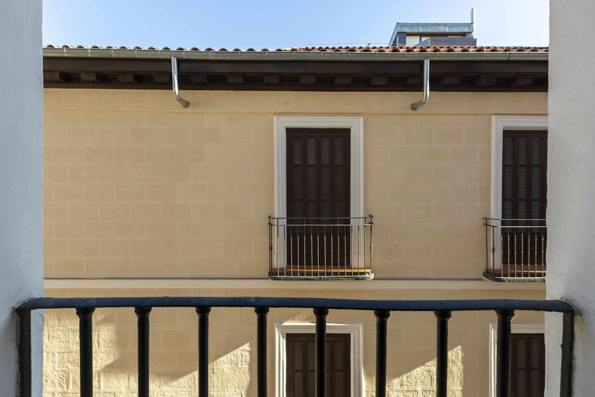 Sol Y Tirso Rooms Madrid Exterior foto